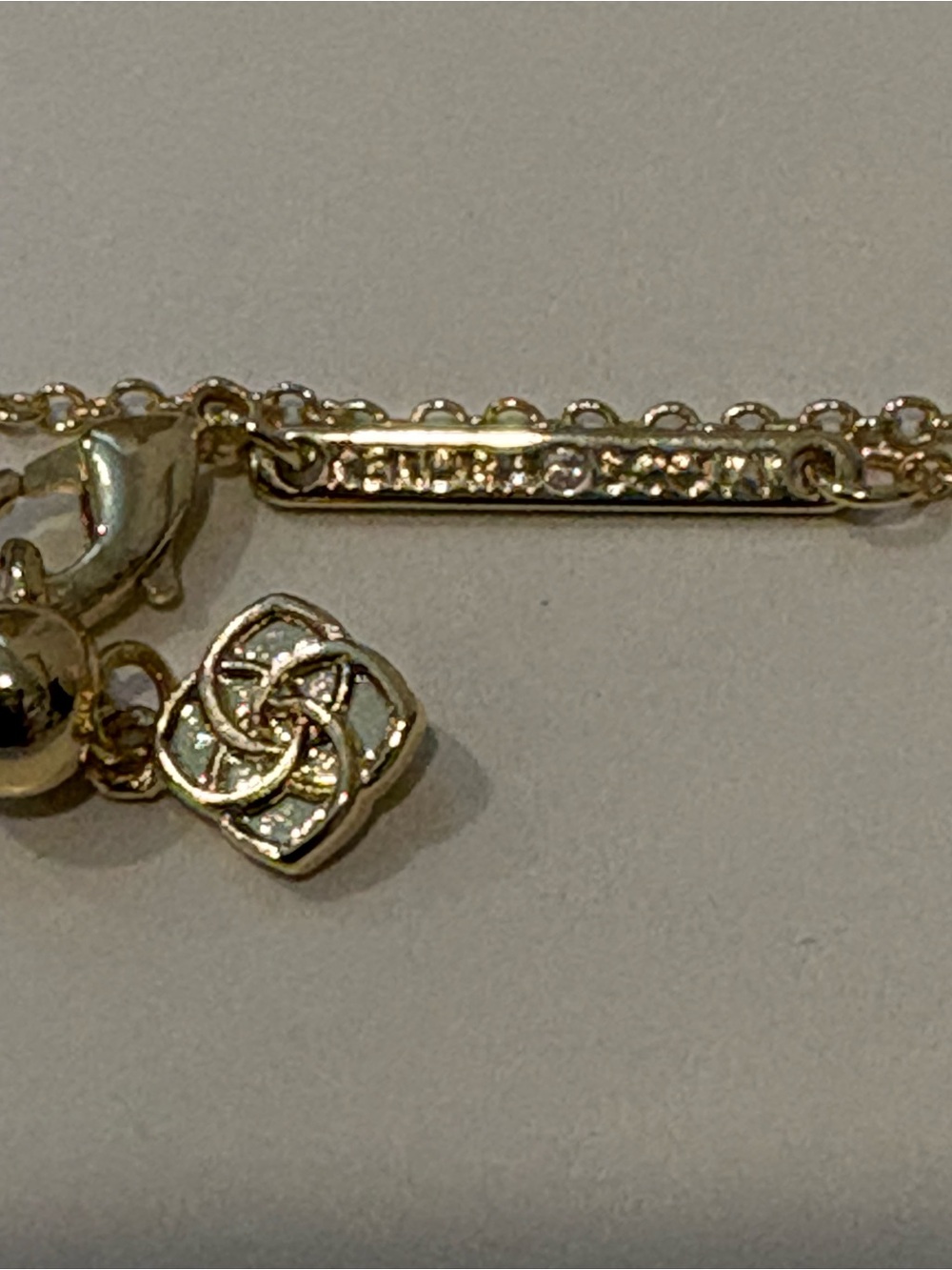 Kendra Scott Gold Necklace with Green Four-Leaf Clover Pendant - Picture 6 of 6